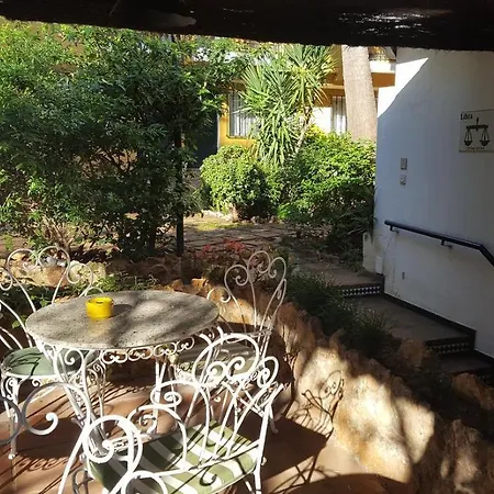 Albero Pensjonat Torremolinos